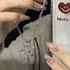 Ins Lujo Accesible Diseño de Nicho Collar con Colgante de Doble Cruz Hombres y Mujeres Accesorios de Alta Gama Cadena para Clavícula Sexy Hip-Hop