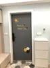 Adesivo de porta Decoração com adesivo de feltro Porta de entrada Feltro fofo Renovações da comunidade Adesivo de porta anti-colisão Uso doméstico Ou Chuang Decoração autoadesiva