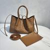 Bolso Coreano para Mujer 2024 Bolso de Mano Nuevo Bolso de Hombro de Moda para el Trabajo Bolso Cruzado Sencillo y Elegante para Viajar Versátil