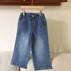 Jeans Lavados Estilo Coreano 2026 Ropa Infantil 26 Estilo Otoño Niños Pequeños y Medianos Pantalones Rectos Versátiles para Niñas Pantalones Casuales