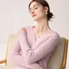 Suéter de cachemir 100% puro de temperamento simple para mujer, cuello en V con hebilla, ajuste slim, manga larga, jersey, prenda de punto base