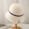 Sombrero de Pescador a Rayas con Bloques de Color Estilo Japonés para Otoño e Invierno para Mujer, Versátil Casual que Adelgaza el Rostro, Sombrero Cloche Cálido a Prueba de Viento para Viajes al Aire Libre