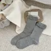 Meias de pérola com boca de botão femininas estilo balé de cano médio de algodão ins da moda estilo coreano doce pequeno estilo Chanel meias largas vazadas