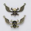 Accesorios de joyería DIY retro aleación de zinc alas colgante de calavera zakka venta al por mayor fábrica directa 2472