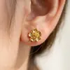 Nuevos aretes de flor de cerezo con aguja de cobre para mujer, joyería de moda de venta caliente con patrones florales múltiples simples, admite envío directo