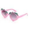 Nuevas gafas de sol infantiles con marco de fresa lindo estilo europeo y americano, protección UV, gafas de sol retro de moda para niños
