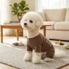 Roupas de cachorro para outono e inverno, roupas caseiras de veludo antibacteriano que cobrem a barriga, roupas de quatro patas para Teddy, Bichon e gatos, vestuário para animais de estimação