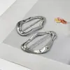 Hebilla Metálica de Forma Irregular Transfronteriza Europea y Americana de Moda con un Toque de Alta Gama, Hebilla Ajustable para Abrigos y Gabardinas de Lujo Ligero, Hebilla Decorativa para Trajes de Baño