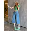 Shorts jeans cropped branco para mulheres, tendência de verão versátil fino novo estilo, super popular para mulheres baixinhas, calça de seis pontos de comprimento médio