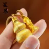 Tienda de Oro Mismo Estilo Arena Dorada Incrustaciones de Diamante Filigrana Calabaza Dios de la Riqueza Buda Maitreya Colgante Alta Retención de Color Colgante de Buda Portátil Venta al por Mayor