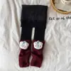 Leggings de felpa gruesa para niños para otoño e invierno, para usar como prenda exterior, pantalones cálidos de color liso, con diseño plano de dibujos animados, estilo calcetín, empalmados, para niñas