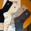 Calcetines de Mujer para Otoño e Invierno con Estampado Metálico Letra X Pequeña Sensación de Alta Gama Calcetas de Media Pierna Color Sólido Calcetas Apilables Tendencia ins Calcetas Largas Adelgazantes
