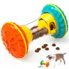 Brinquedo Dispensador de Petiscos para Cães Alimentador Lento Interativo Haltere Brinquedo de Mastigar Durável de Plástico para Cães Dispensador de Comida com Quebra-Cabeça para Treinamento Limpeza dos Dentes e Alívio do Tédio Multicor