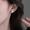 Pendientes de Plata de Ley S925 de Gama Alta Versátiles Exquisitos Moda Temperamento Hipoalergénicos Fabricante Venta al por Mayor Pendientes de Puesto de Mercado Nocturno