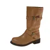 Botas de Caballero Apiladas con Pliegues Versátiles de Punta Redonda para Mujer, Nuevas de Principios de Otoño, Cuero de Color Retro Desgastado con Hebilla, Verano 2026