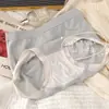 Ropa interior de algodón tipo nube antibacteriana de cintura media fina sin pelusa estilo dulce simple para cadera ropa interior de invierno al por mayor