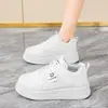Tenis blancos para mujer, nueva colección primavera/otoño 2026, transpirables, estilo coreano, versátiles, de suela gruesa, zapatillas deportivas casuales