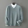 Suéter Masculino de Lã Pura Quente Novo Outono/Inverno, Gola V Solta, Espessado, Cor Sólida, Jacquard, Camada Base, Tricô de Lã