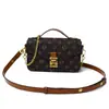 Bolsas de Moda de Alto Padrão Transfronteiriças para Mulheres 2026 Nova Bolsa Mensageira Vintage com Monograma Bolsa de Ombro Feminina Bolsa Transversal Tendência