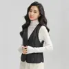 Novo Colete de Penas Atacado Feminino Gola V 2026 Outono e Inverno Novo Básico Slim-Fit Colete Jaqueta Forro