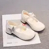 Zapatos de Cuero para Niñas Pequeñas 2026 Nuevo Estilo Primavera y Otoño Zapatos de Princesa para Niños Suela Suave Zapatos de una Sola Pieza Mary Jane para Bebé Zapatos de Actuación