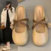 Mocasines planos de cuero suave con estampado floral para mujer, nuevo estilo primavera/verano 2026, adecuados para usar al aire libre, zapatos planos elegantes y versátiles