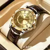 2026 Nuevo Reloj de Cuero para Hombre Casual Moda Calendario Caja Dorada Reloj de Cuarzo Envío Directo del Fabricante