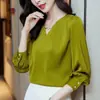 Camisa Branca de Chiffon Decote V de Alta Qualidade 2026 Nova Coleção Primavera e Outono Feminina Camisa Base Top Moda Elegante Roupa Profissional