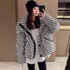 Chaqueta Corta de Plumas Estilo Coreano Precio Especial Liquidación Vendiendo a Precio de Pérdida Todos los Artículos Calidad Súper Buena Por Orden de Llegada