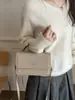 Outono 2026 Nova Bolsa de Mão de Alto Valor Leve Fashionável Versátil Chique Bolsa de Ombro Único Transversal para Mulheres Bolsas Femininas Atacado