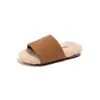 Chinelos de Algodão Infantis Transfronteiriços Estilo Inverno 2026 Chinelos de Uma Tira para Meninas Chinelos Quentinhos Peludos Sapatos Casuais de Bebê para Exterior Tendência