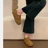 Novos Sapatos Retrô Outono/Inverno 2026 Sapatos Únicos de Velcro Slip-ons Mocassins Sola Macia Leve Totalmente Fechados Sola Grossa Sapatos Birkenstock