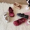 Zapatos de Cuero para Niñas 2026 Primavera y Otoño Lindos Suela Suave Zapatos de Princesa de Lunares con Correas Elásticas Cruzadas y Lazo de Cinta