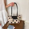 Versátil Bolso de Verano de Moda para Mujer, Bolso Tote Diario de Lunares de Gran Capacidad, Hombro Único Nuevo Estilo 2026 Casual