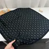 Pañuelo Cuadrado Pequeño de Imitación Seda Lana Algodón Lino, Nuevo Pañuelo de Seda Otoño e Invierno, Versátil para Viajes Diarios, Moda Retro, Chal Elegante de Alta Gama