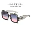 Nuevas gafas retro de montura cuadrada con patillas anchas, montura grande, efecto adelgazante, diseño de etiqueta dorada de lujo ligero, gafas planas versátiles para el día a día