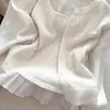 Conjunto de duas peças com cardigã de tricô branco vazado de estilo delicado para mulheres com uma regata, versátil para o trajeto diário, casaco de tricô texturizado para o início da primavera