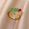 Europa y Estados Unidos transfronterizo exquisito anillo de flor con incrustaciones de circón verde para mujer 2025 nuevo anillo retro de alta calidad al por mayor