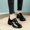 Zapatos de tacón grueso para mujer 2026 suela blanda otoño nuevo versátiles con cordones punta redonda tacón grueso moda estilo británico zapatos de madre