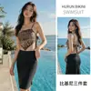 Traje de baño Tiger Run: Conjunto de Bikini Sexy de Leopardo sin Tirantes Adelgazante para Mujer con un Ambiente de Puro Deseo, Traje de Baño de Tres Piezas para Resort y Aguas Termales