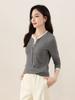 Camiseta de Patchwork Falsa de Dos Piezas Xingge para Mujer, Elegante y Juvenil para Principios de Primavera, Capa Base Adelgazante con Lana Tencel