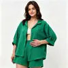 2026 Nova Camisa de Manga Longa Europeia e Americana Feminina Tecido Amassado Gola Reversível Conjunto de Shorts de Cintura Alta Moda Casual Duas Peças