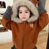 Chaqueta de Forro Polar para Niña Estilo Otoño Profundo 2026 Nuevo Estilo Invierno Niña Bebé Estilo Coreano con Capucha Lindo Oso Pequeño Estilo Principios de Invierno