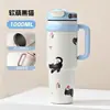 Copo Térmico Gigante para Meninas, Copo com Palito para Gelo de Alto Valor, Novo Modelo 2026 com Alça, Copo de Água Portátil Atacado