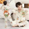 Conjunto de pijama de algodão nuvem de manga longa para meninos, fino, para primavera e outono, roupa de casa infantil com desenho animado, adequado para adolescentes usarem fora.