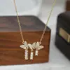 Corrente Elegante para Clavícula Banhada a Ouro Real com Zircônia Microincrustada Design de Nicho Feminino Colar com Laço e Franja Gargantilha Exquisita
