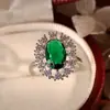 Diseño de Lujo Anillo Redondo Forma de Gota de Agua Plata de Ley S925 Esmeralda Rojo Sangre de Paloma Estilo Celebridad Femenina Anillo de Joyería para la Mano Anillo