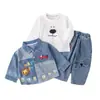 Conjunto de Mezclilla Estilo Coreano para Niños Primavera y Otoño, Elegante Conjunto de Tres Piezas de Mezclilla con Dibujos Animados para Niños de 1 a 5 Años, Ropa Moderna y Genial para Bebés Niños