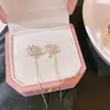 Nuevos pendientes de moda para celebridades de Internet, súper de hada, con líneas de trébol para las orejas, lujo ligero, nicho, pendientes de alta calidad, pendientes simples que combinan con todo