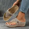 Venta minorista de envío directo transfronterizo de nuevas chanclas de cuña de verano, a la moda y versátiles, ligeras, cómodas, frescas y transpirables